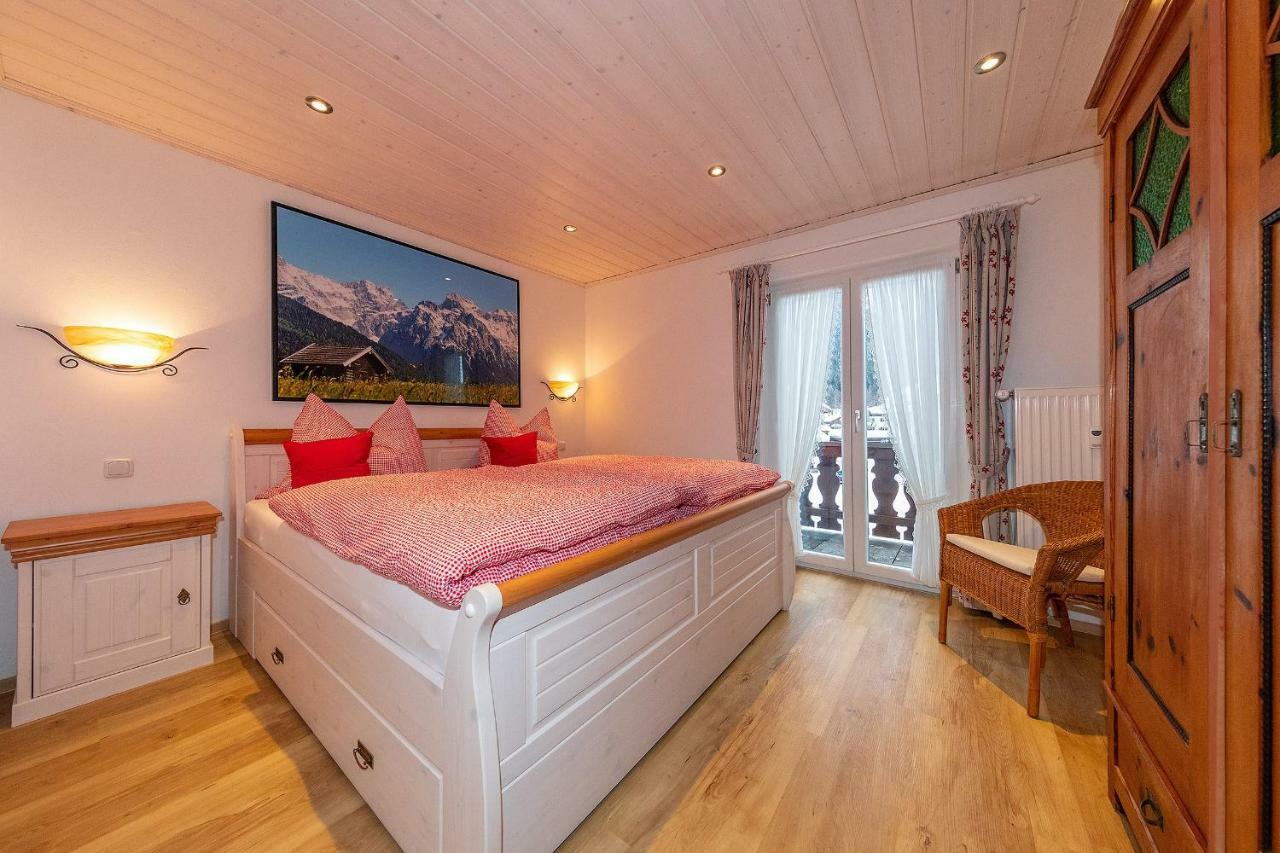 Ferienwohnung Sonnenhaeusl Mittenwald Exterior foto